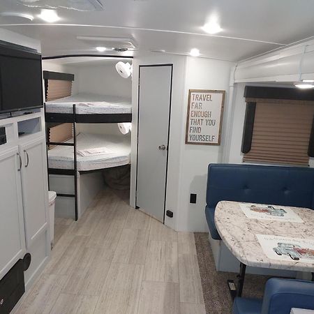 The Torres' Camper Experience! Διαμέρισμα Τάμπα Εξωτερικό φωτογραφία